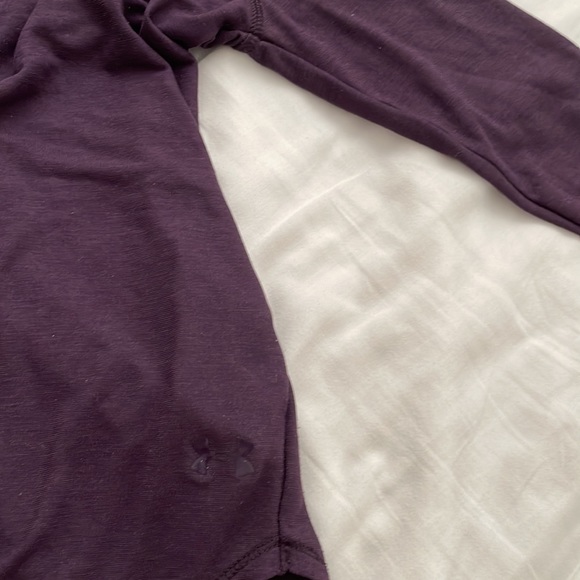 Under Armour Top - Picture 3 of 3